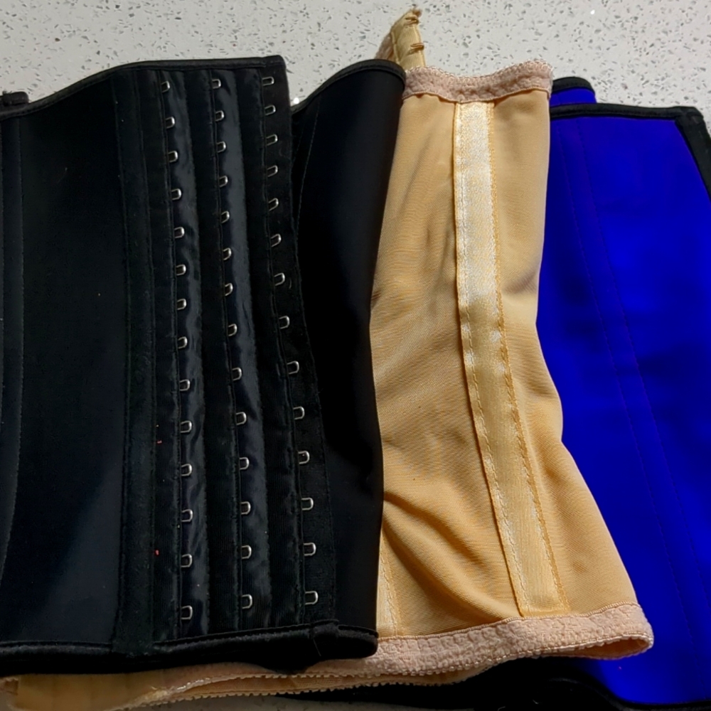 Waist trainer